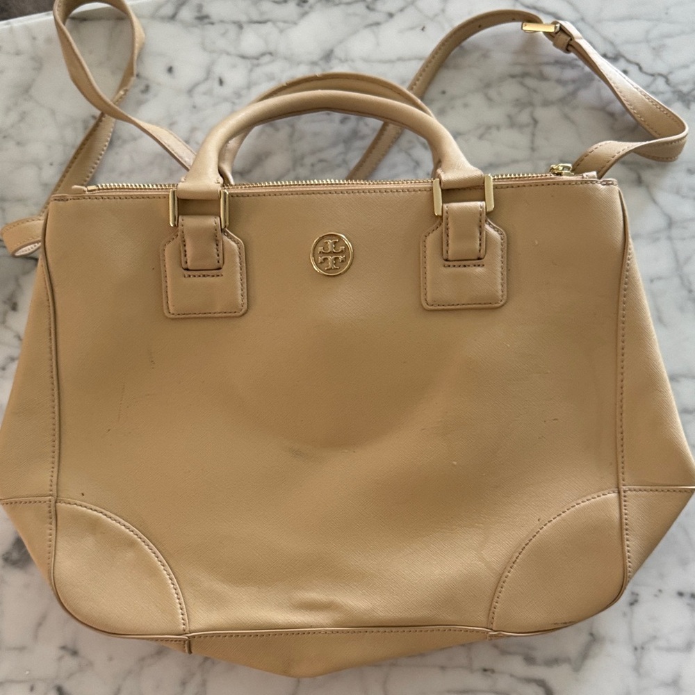 Tory Burch all leather beautiful bag